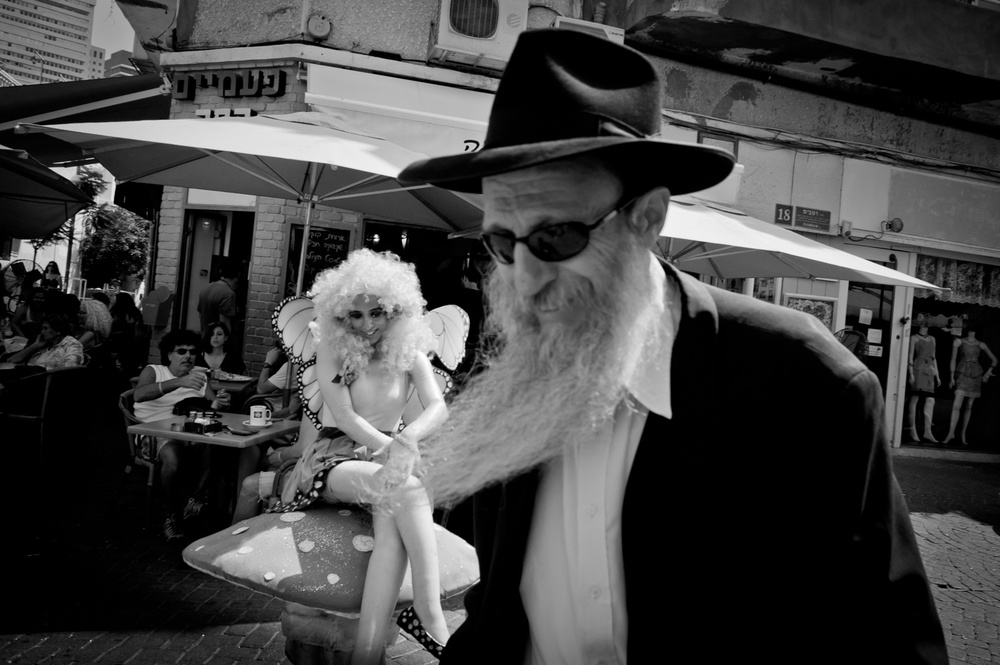 Street life in BW #3