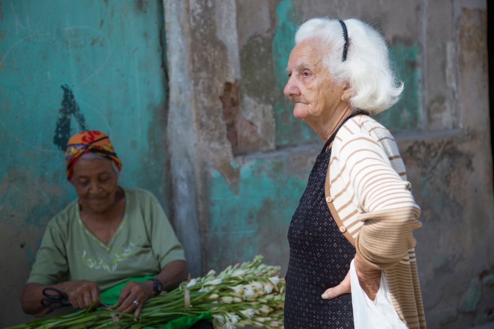 havana street scene