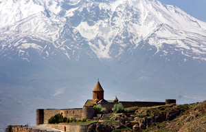 Armenia, monastery of Khor Virap at the foot of mt Aarat © Bert Spiertz