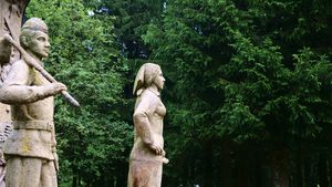 Statues, Thuringia's forests.