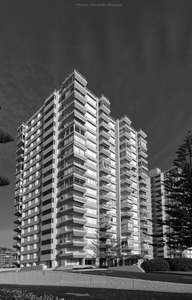El Malecón Building (Punta del Este - Uruguay)