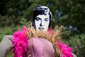 SCARECROWS, INGRID BERGMAN
