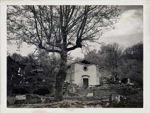 Passage in the earthquake