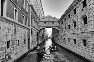 Ponte del Sospiro, Venice