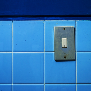 From the series Electric & Geometric./Della serie Elettrica e Geometrica.