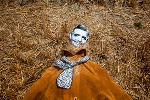 SCARECROWS, CLARK GABLE