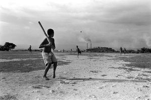 Santiago de Cuba, 2000 © Peter Kayafas