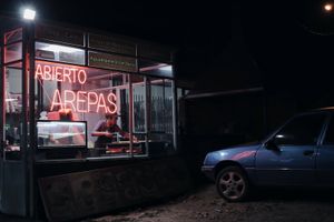 Night scene: Colombian roads