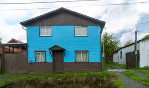 blue houses,