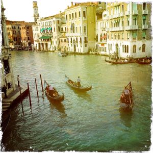RIALTO, GRAND CANAL, VENICE