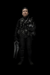 Tri Khun - Cambodian Unexploded Ordnance  Diver