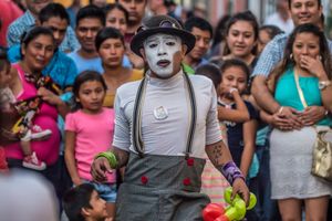 Street Performer, Antigua