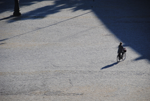 Cycling toward a shadow line