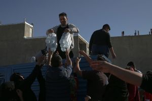 Distributing drinking water