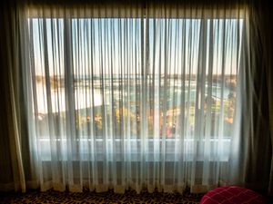 Niagara Hotel Room