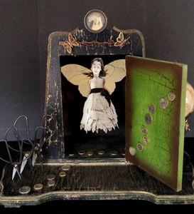 Butterfly House  © Lori Vrba