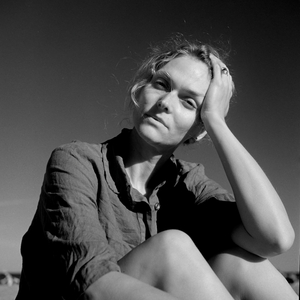 Maja on beach.