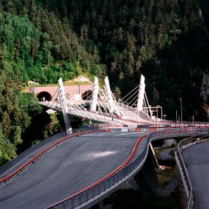 Valira Drive  4