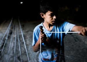 Kids twesting the rope