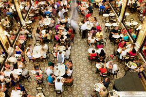 <a href="https://andrewprokos.com/photo/confeitaria-colombo-interior-rio-2004/">Confeitaria Colombo Interior II</a>
