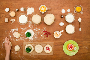 Quark Bun with Redcurrants