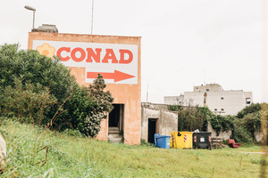 Conad arrow