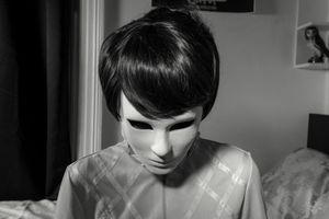 Eyes without a face - still 2