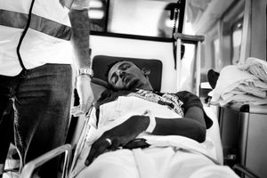 A Somali refugee is transferred to the hospital, he landed to Malta with other 105 Somali migrants. They were rescued by the Armed Forces of Malta.They will go trough the process that happens  to everyone who comes this way:identification by the police,request for asylum, imprisonment,access to open centers and then either a future in Malta or the attempt to move to another EU member.