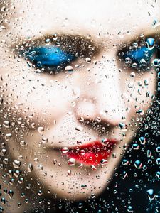 Wife During Quarantine, Droplets