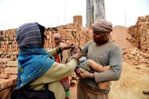 House to House vaccination being done at a brick kiln in Kishanganj, Bihar