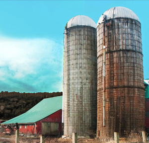 Barn-Two Silos