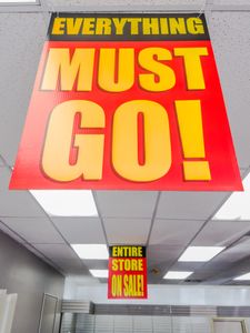 Radioshack - Chapter 11 - Santa Monica, CA, USA