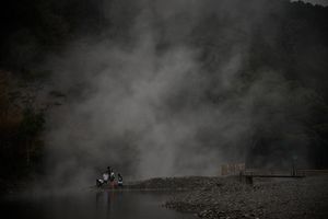 A river hot spring called Senninburo