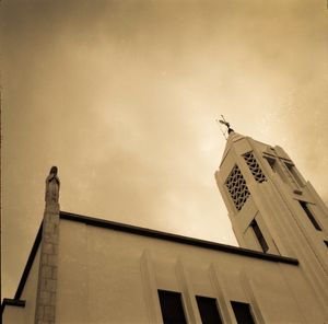 Igreja de Nossa Senhora do Rosário de Fátima and my voigtlander perkeo.