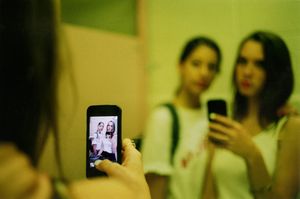 Selfie #1, 2014 © Petra Collins, Galerie du Jour Agnès B