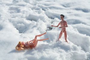 28 Try tempting your lover once in a while.  © Katsumi Saiki