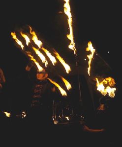 Fire dancers : De Oerspong