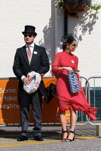 To the races / Ascot