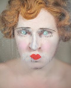 "Ambiguous Loss", self-portrait, Hollywood Nightmares series (UK, 2021)