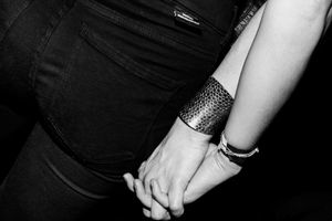 Hold. YoYo Paris 2016