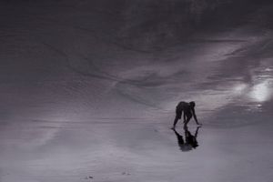 © Htet T San