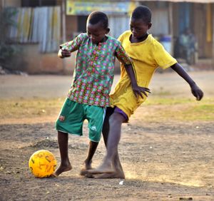 Football, barefoot