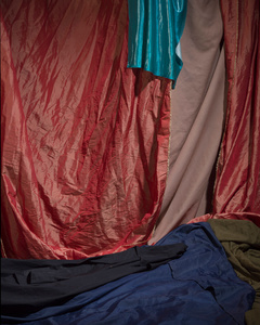 The Drape from Provenance Unknown