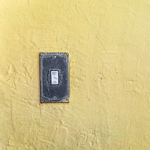 From the series Electric & Geometric./Della serie Elettrica e Geometrica.