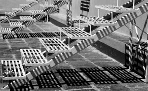 Play of shadows