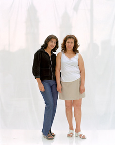 Street Census Chicago: Pilsen mother & daughter