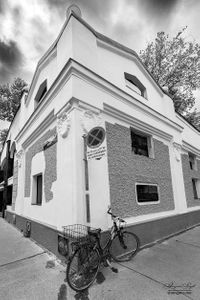 A bike on a corner, Leopolstadt, Vienna | 02