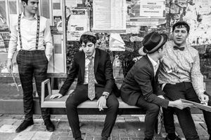 Purim in B'nei Brak, The Bus Stop