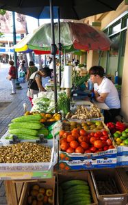 Untited, Series Chinatown, mid-week market, Oahu, Hi  2019