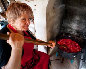 Stirring the Lyutinitsa